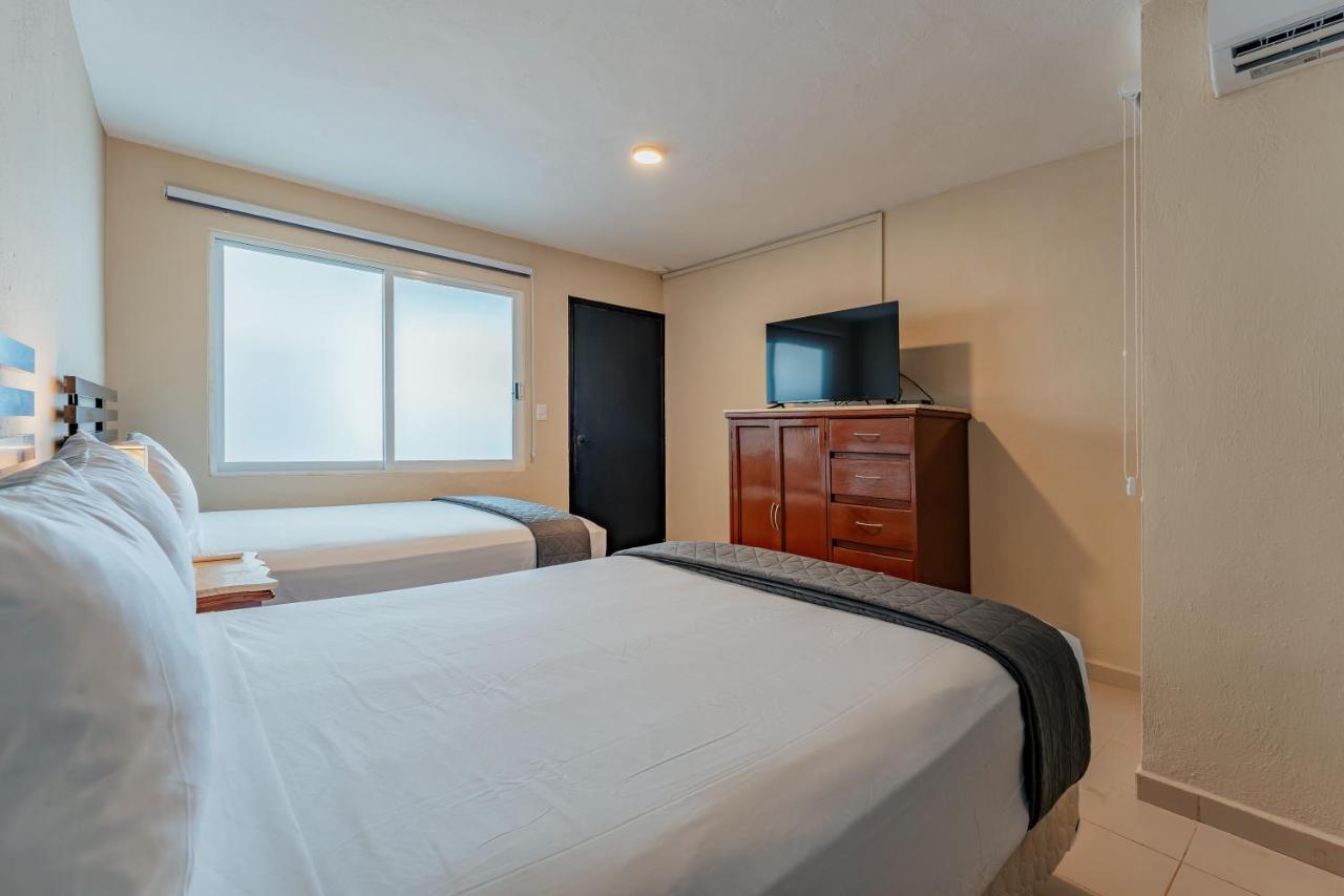 Hotel Brisas 5A Av, 普拉亚卡门 外观 照片