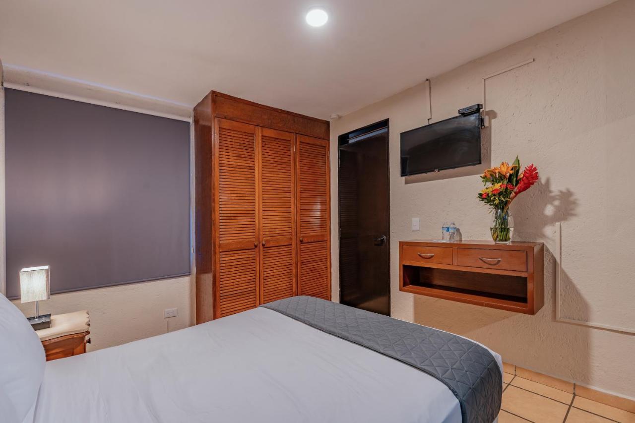 Hotel Brisas 5A Av, 普拉亚卡门 外观 照片