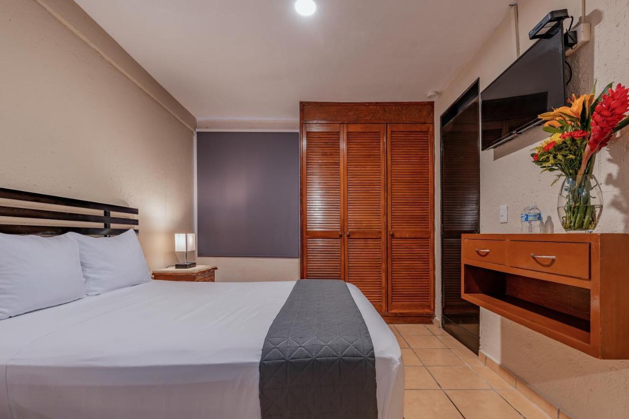 Hotel Brisas 5A Av, 普拉亚卡门 外观 照片