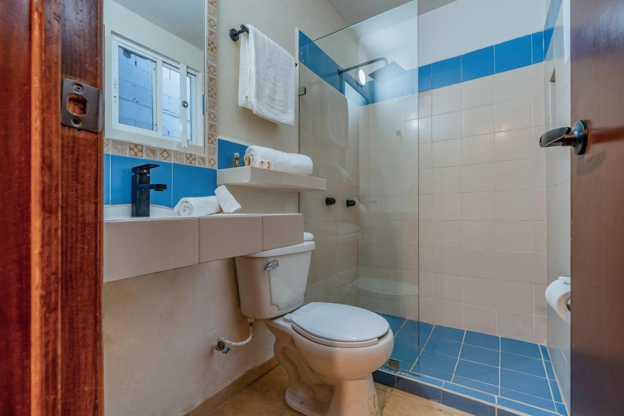 Hotel Brisas 5A Av, 普拉亚卡门 外观 照片